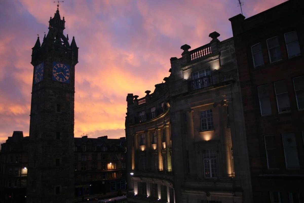 City Centre Apartment W Parking & Hyperoptic Wifi Glasgow Buitenkant foto
