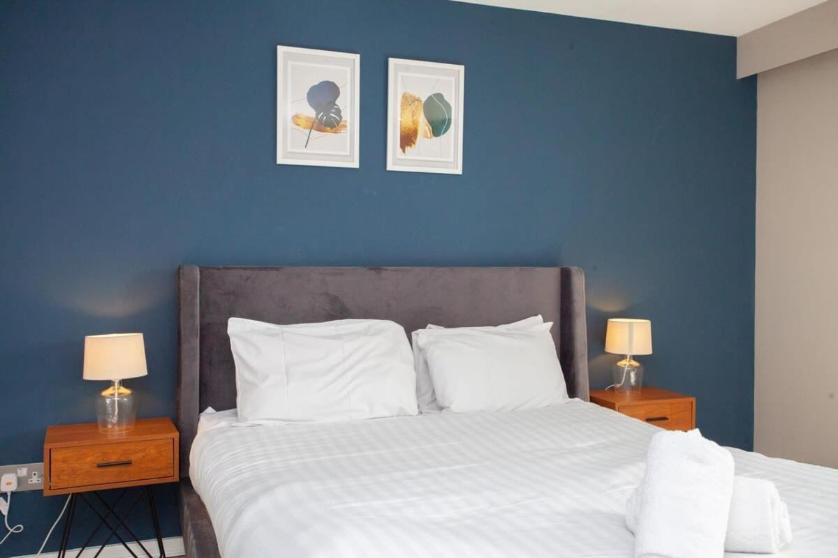 City Centre Apartment W Parking & Hyperoptic Wifi Glasgow Buitenkant foto