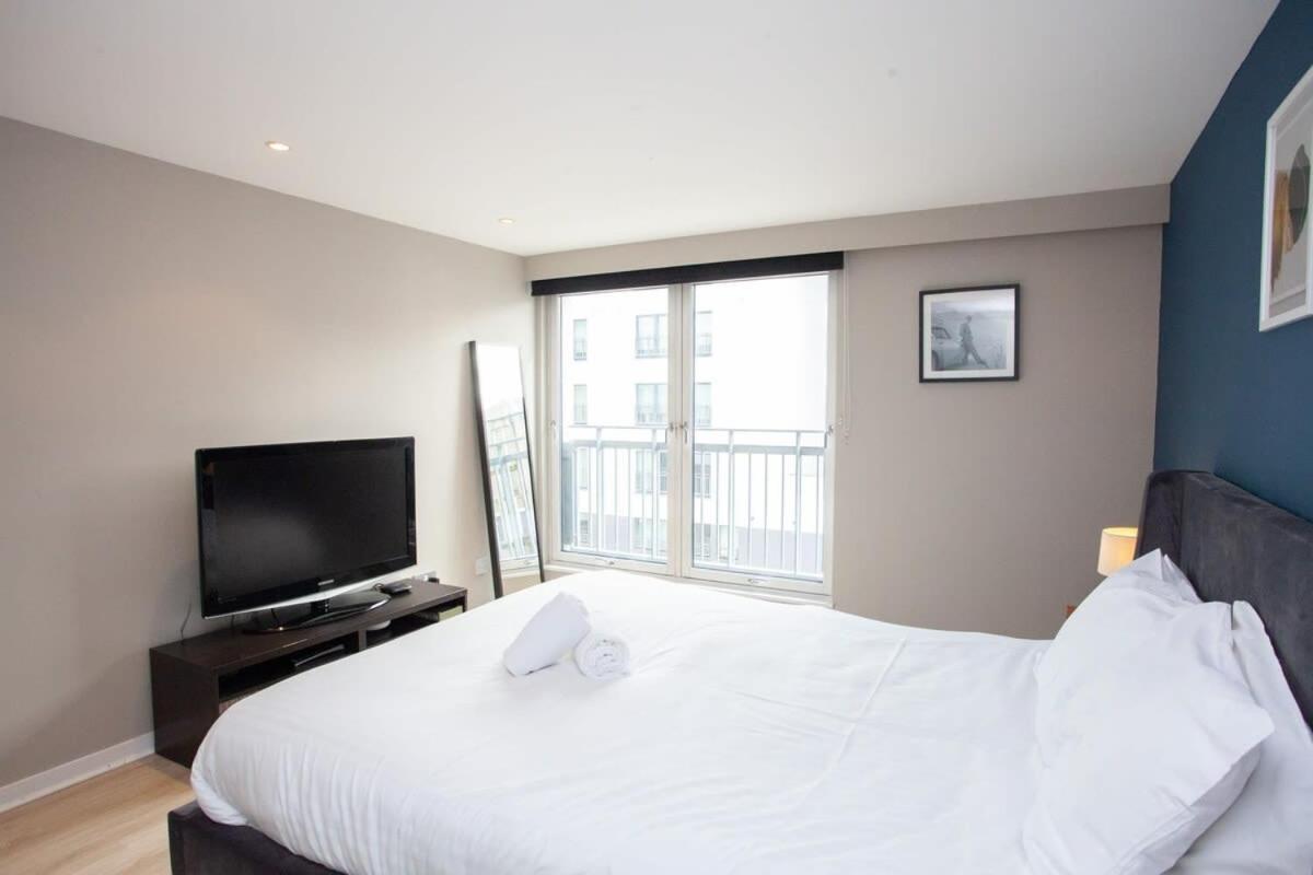 City Centre Apartment W Parking & Hyperoptic Wifi Glasgow Buitenkant foto