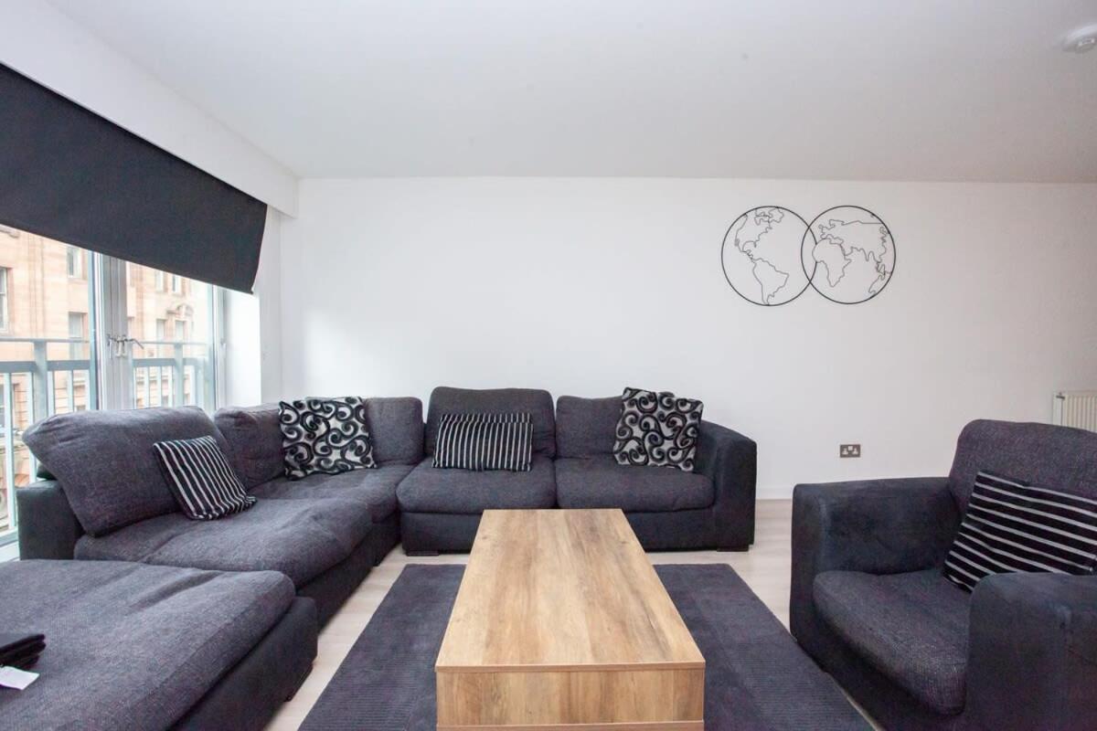 City Centre Apartment W Parking & Hyperoptic Wifi Glasgow Buitenkant foto